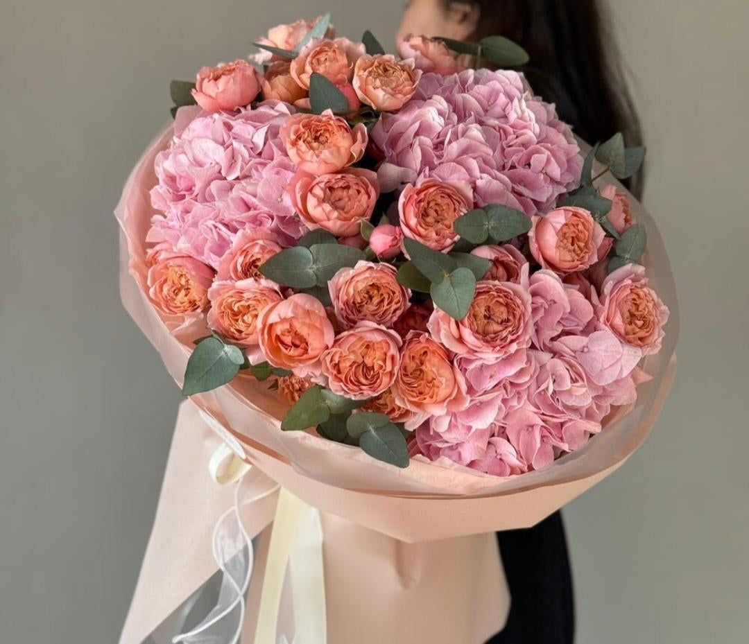 Infinity Bouquet